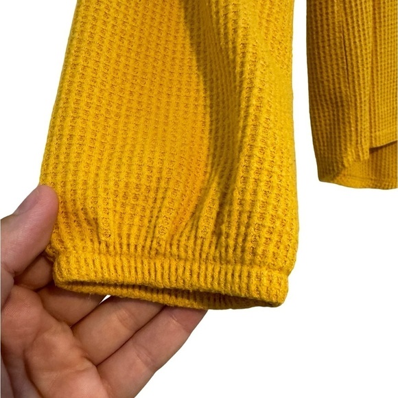 Cat & Jack Yellow Waffle Knit Shirt with Elastic Cuffed Sleeves Size L 10/12 ☀️ - Picture 5 of 13
